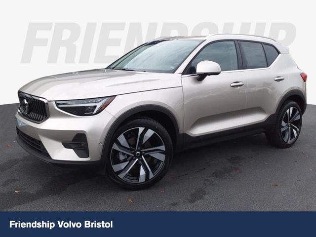 2024 Volvo XC40 Plus Bright Theme