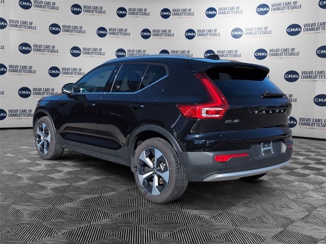 2024 Volvo XC40 Plus Bright Theme