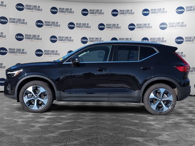 2024 Volvo XC40 Plus Bright Theme