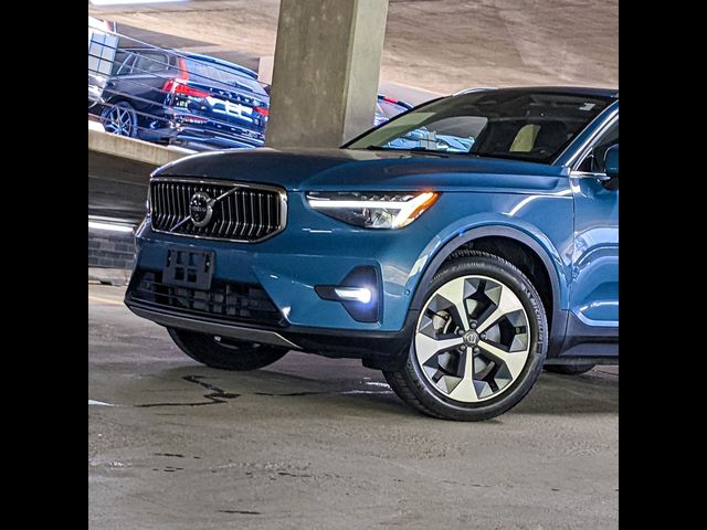 2024 Volvo XC40 Plus Bright Theme