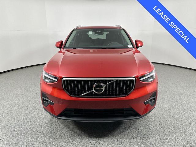 2024 Volvo XC40 Plus Bright Theme