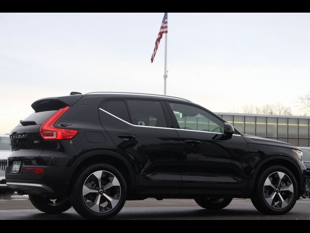 2024 Volvo XC40 Plus Bright Theme