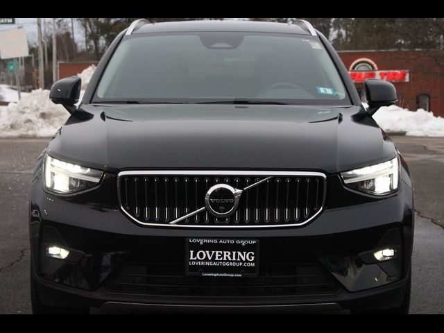 2024 Volvo XC40 Plus Bright Theme