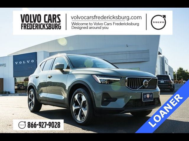 2024 Volvo XC40 Plus Bright Theme