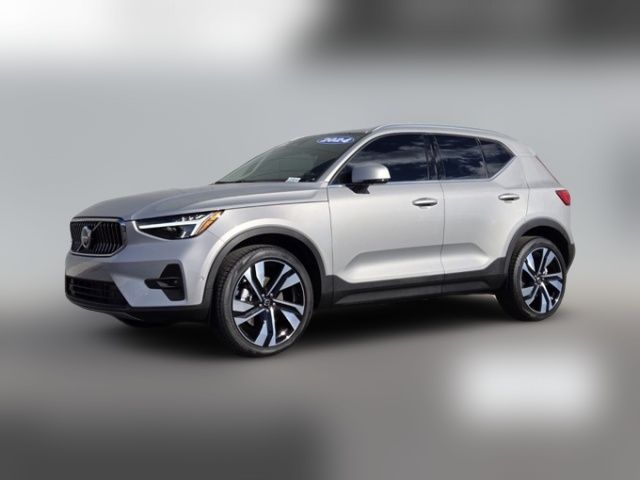 2024 Volvo XC40 Plus Bright Theme