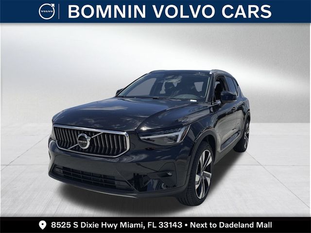 2024 Volvo XC40 Plus Bright Theme