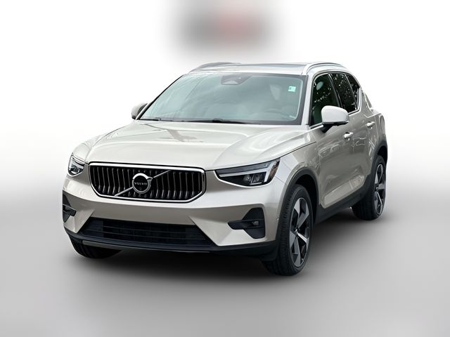 2024 Volvo XC40 Plus Bright Theme