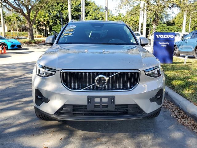 2024 Volvo XC40 Plus Bright Theme