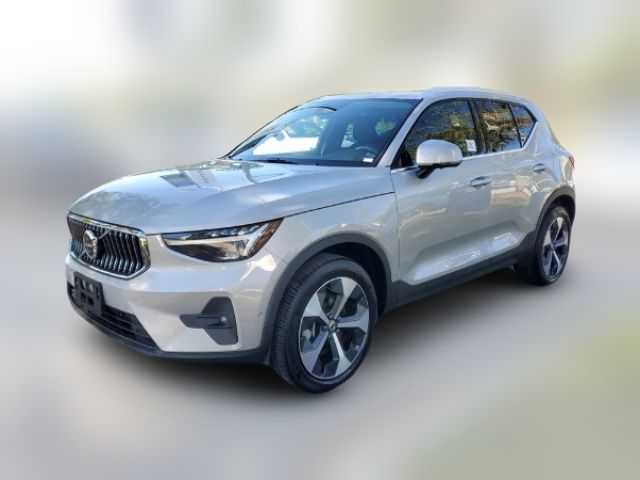 2024 Volvo XC40 Plus Bright Theme