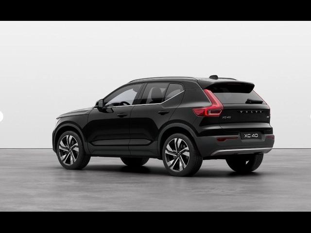 2024 Volvo XC40 Plus Bright Theme