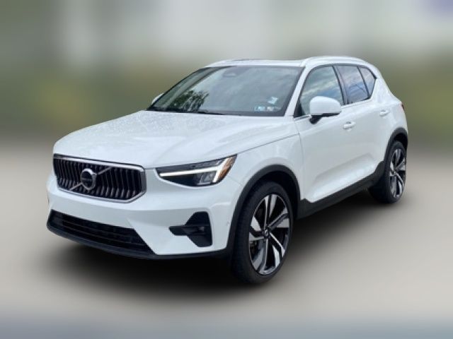 2024 Volvo XC40 Plus Bright Theme