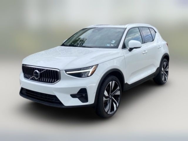 2024 Volvo XC40 Plus Bright Theme