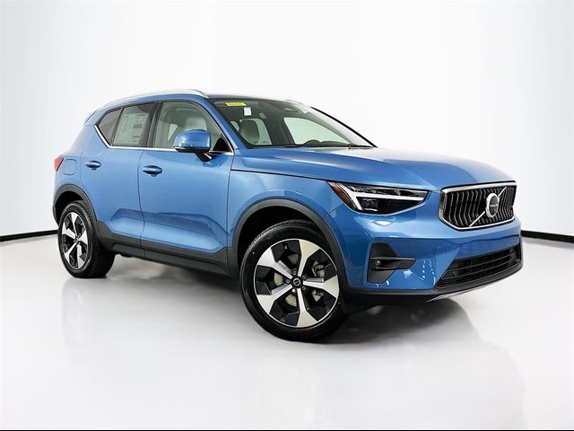 2024 Volvo XC40 Plus Bright Theme