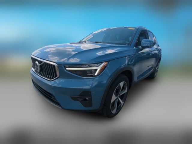 2024 Volvo XC40 Plus Bright Theme