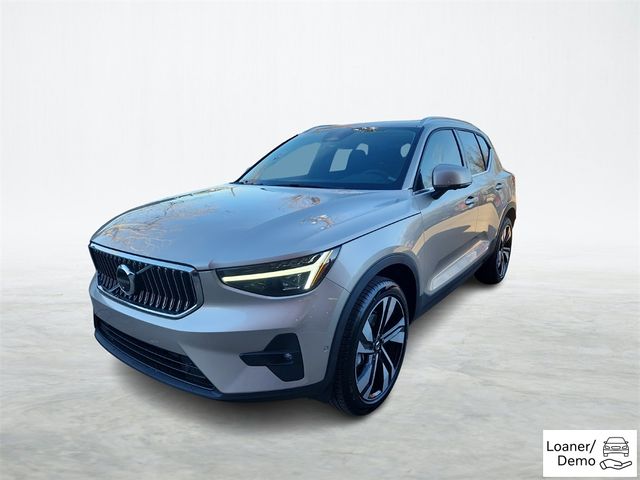 2024 Volvo XC40 Plus Bright Theme