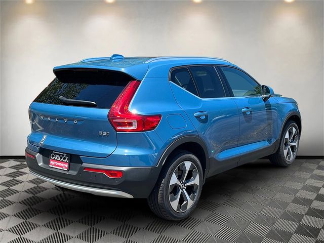 2024 Volvo XC40 Plus Bright Theme