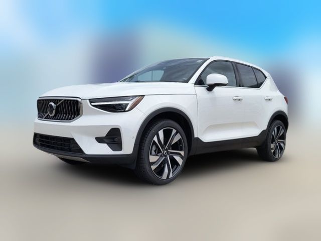 2024 Volvo XC40 Plus Bright Theme