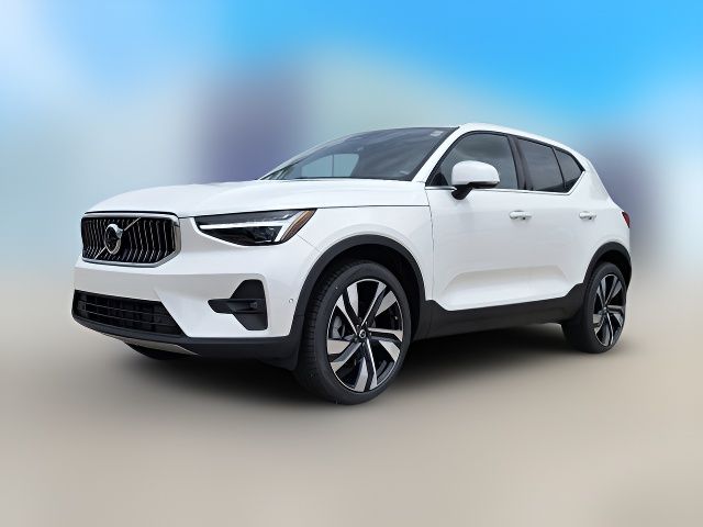 2024 Volvo XC40 Plus Bright Theme