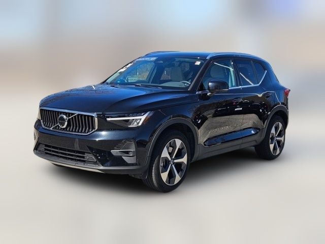 2024 Volvo XC40 Plus Bright Theme