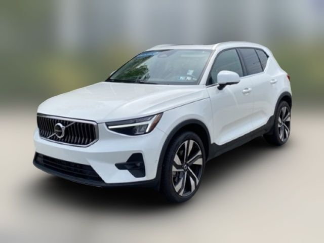 2024 Volvo XC40 Plus Bright Theme