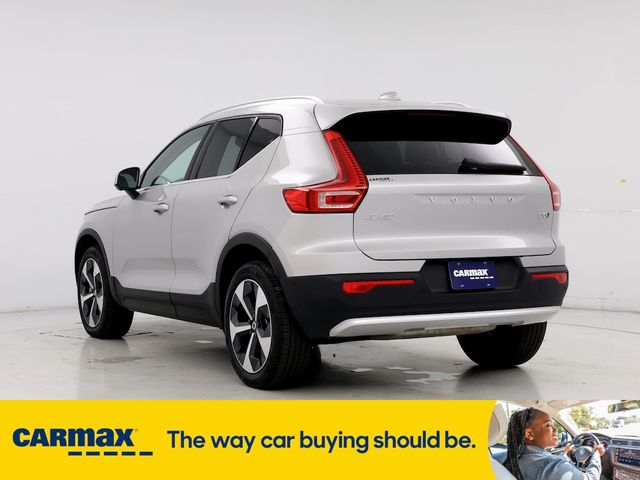 2024 Volvo XC40 Plus Bright Theme