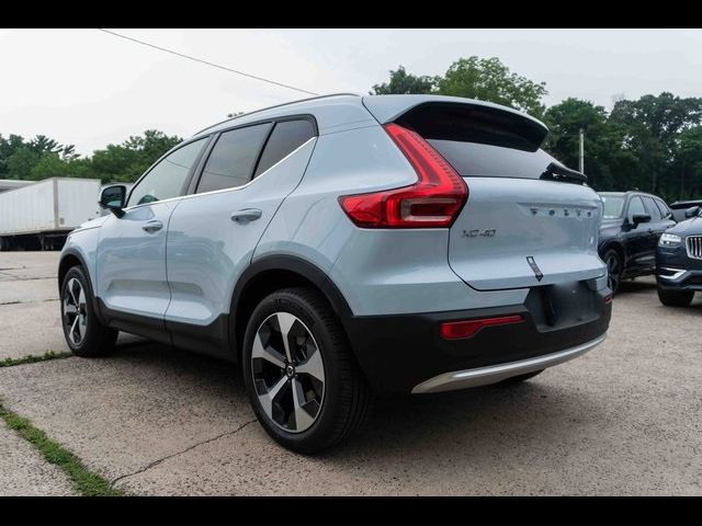 2024 Volvo XC40 Plus Bright Theme