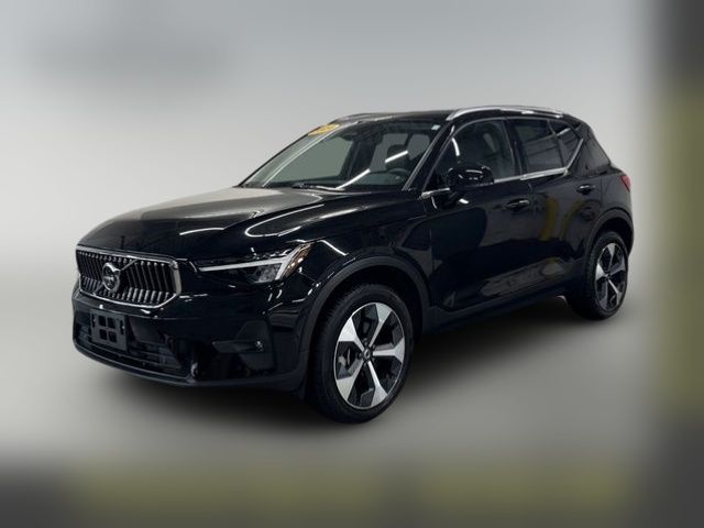 2024 Volvo XC40 Plus Bright Theme