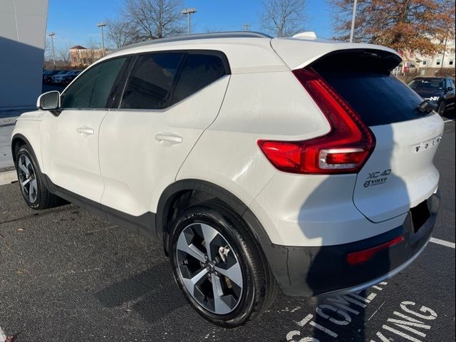 2024 Volvo XC40 Plus Bright Theme