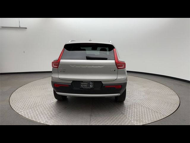 2024 Volvo XC40 Plus Bright Theme