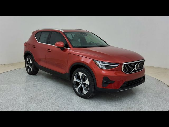 2024 Volvo XC40 Plus Bright Theme