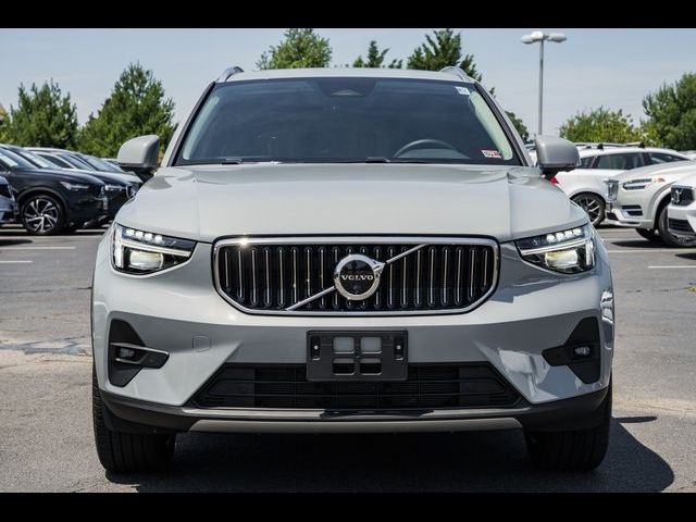 2024 Volvo XC40 Plus Bright Theme