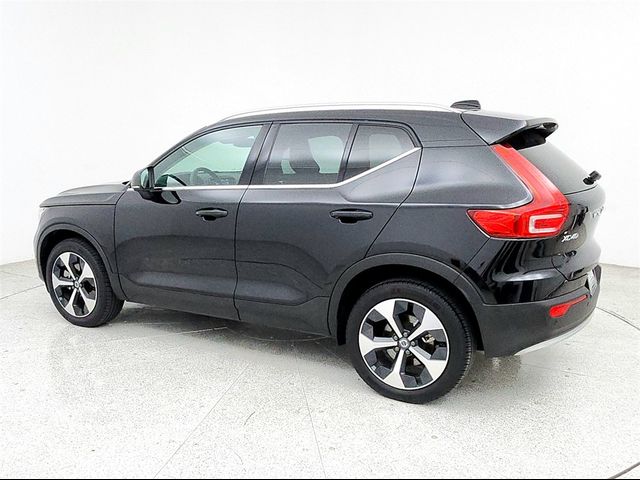 2024 Volvo XC40 Plus Bright Theme