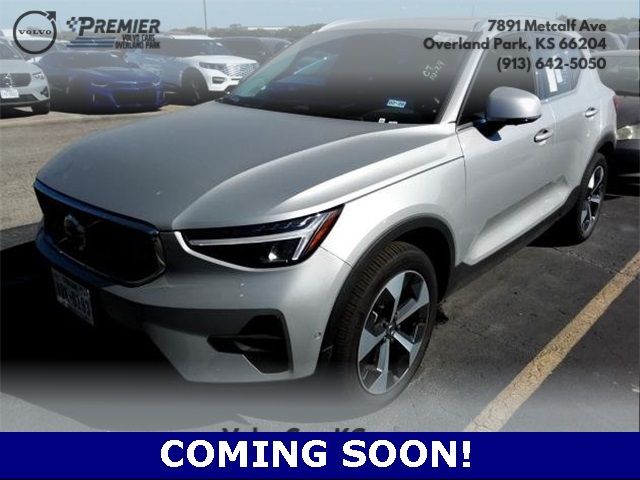 2024 Volvo XC40 Plus Bright Theme