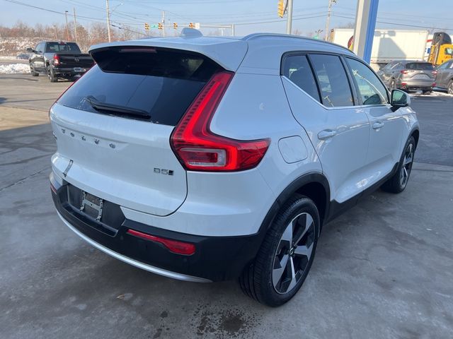 2024 Volvo XC40 Plus Bright Theme