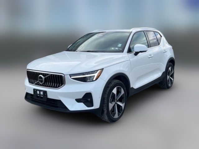 2024 Volvo XC40 Plus Bright Theme