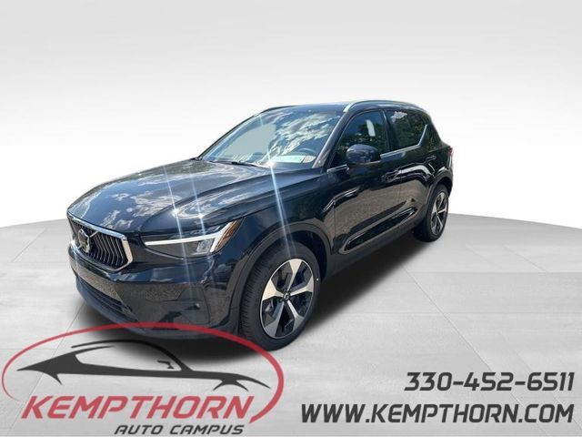 2024 Volvo XC40 Plus Bright Theme