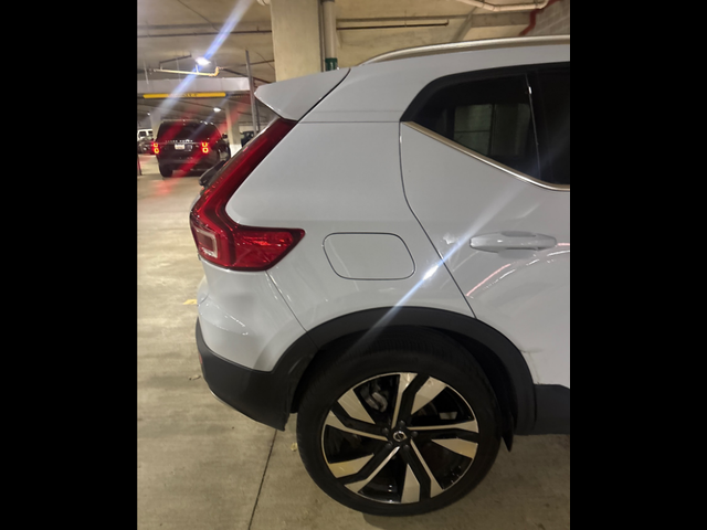 2024 Volvo XC40 Plus Bright Theme
