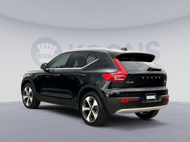 2024 Volvo XC40 Plus Bright Theme