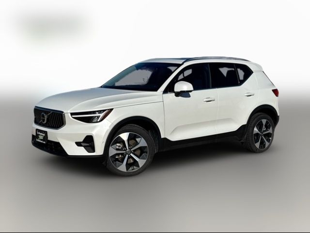 2024 Volvo XC40 Plus Bright Theme