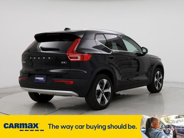 2024 Volvo XC40 Plus Bright Theme