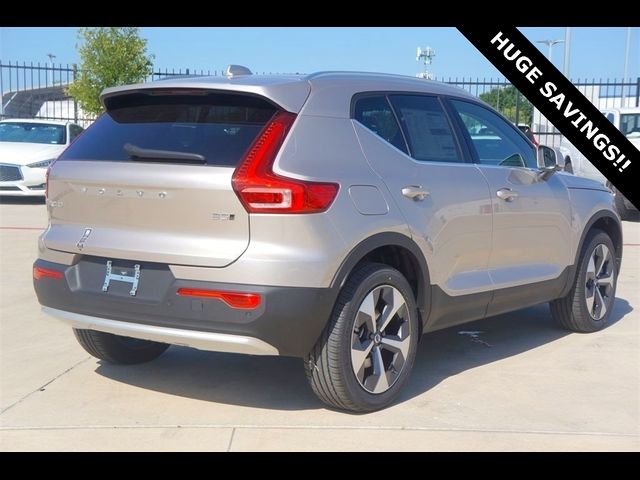 2024 Volvo XC40 Plus Bright Theme