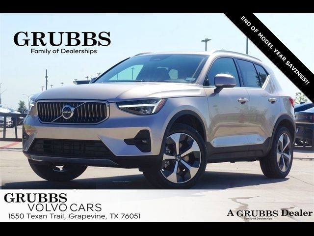 2024 Volvo XC40 Plus Bright Theme