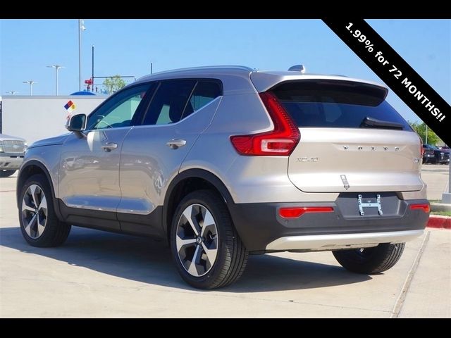 2024 Volvo XC40 Plus Bright Theme