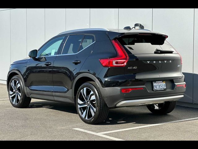 2024 Volvo XC40 Plus Bright Theme