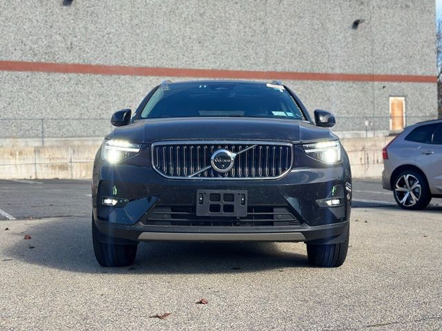 2024 Volvo XC40 Plus Bright Theme