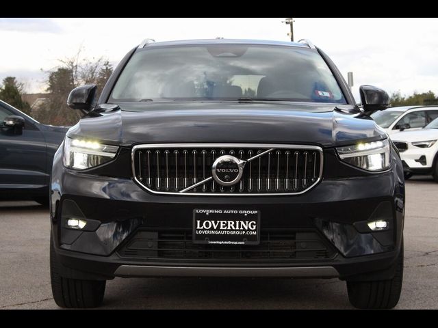 2024 Volvo XC40 Plus Bright Theme