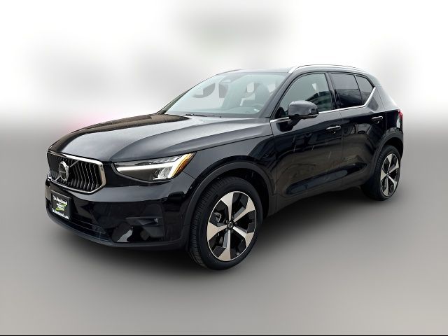 2024 Volvo XC40 Plus Bright Theme