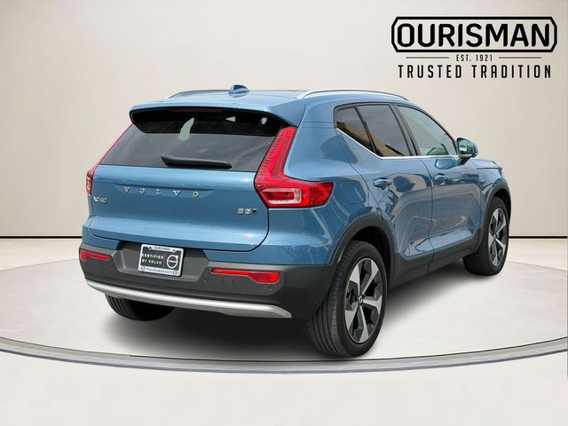2024 Volvo XC40 Plus Bright Theme