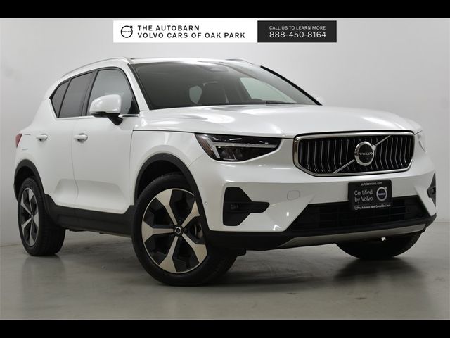 2024 Volvo XC40 Plus Bright Theme