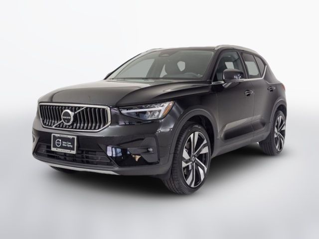 2024 Volvo XC40 Plus Bright Theme